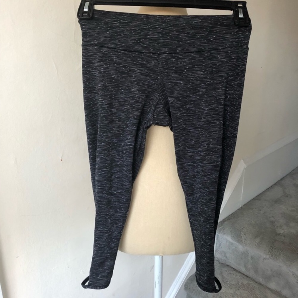 Onzie Spacedye Weave Yoga Capri Leggings NWOT - Picture 2 of 7